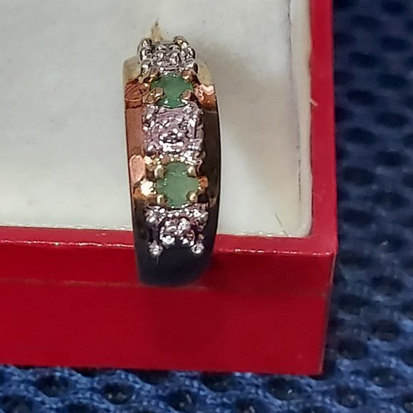 Round emerald & CZ and sterling w gold wash single earing 1.5 cm round - Picture 1 of 6